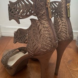Jessica Simpson Platform Heel